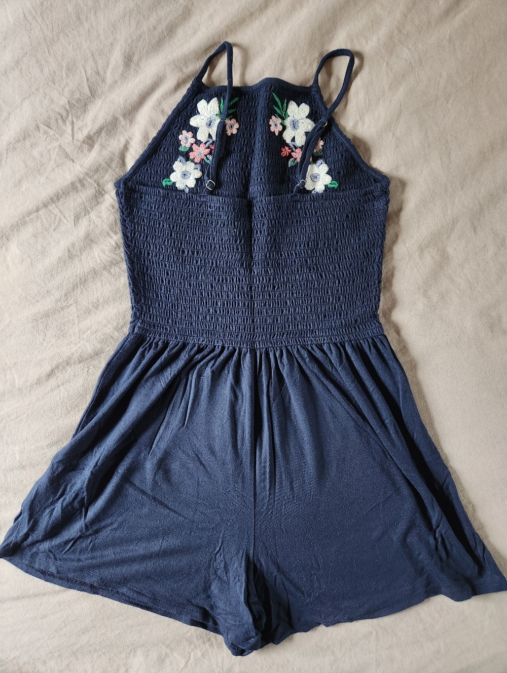 Hollister Smocked Floral Embroidered Romper - Size XS - Picture 5 of 8